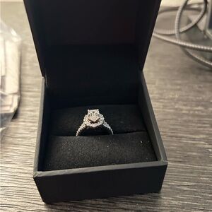 Elegant white gold Halo engagement  Ring